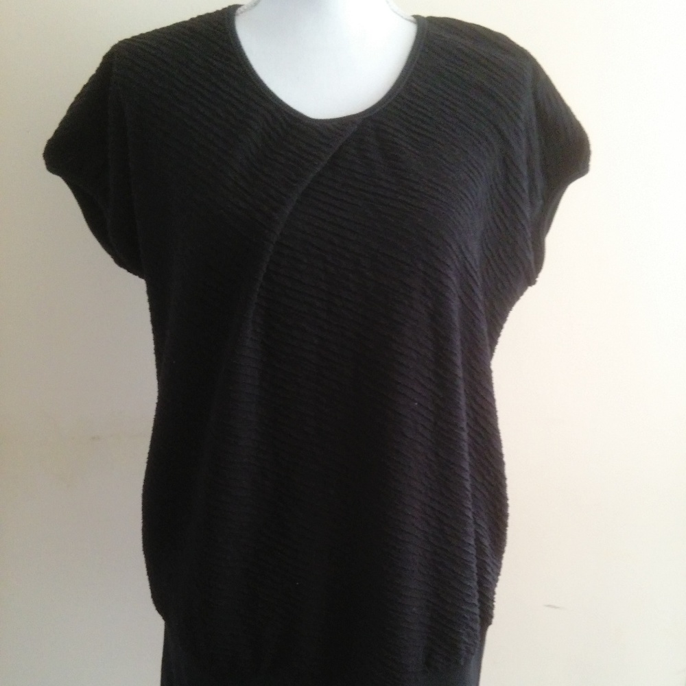 Black Tunic Top Great for Leggings